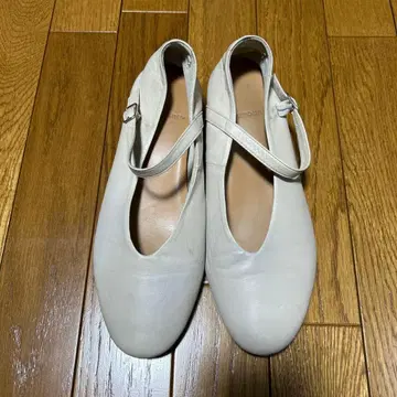 무무누 스트랩 발레 슈즈 24.5cm