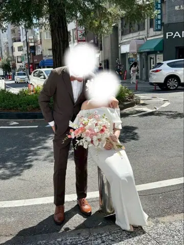오프숄더 화이트 웨딩 드레스