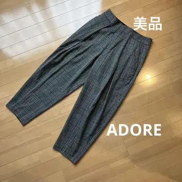 [ 새상품급 ] ADORE 턱 팬츠