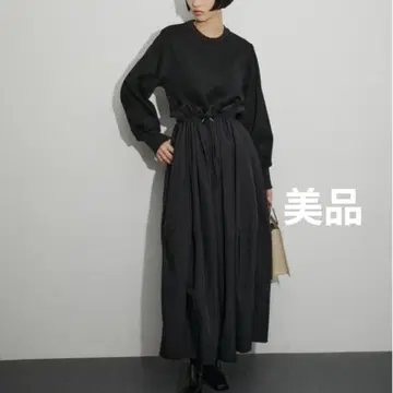 ADAM ET ROPE' 드로스트 도킹 원피스 블랙