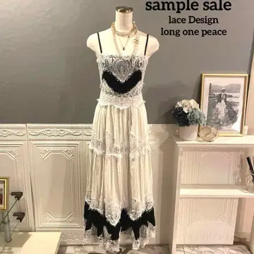[ 샘플 세일 ] 고급 레이스 디자인 바이컬러 맥시 원피스