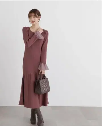 PROPORTION BODY DRESSING 머메이드 니트 원피스