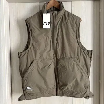 ZARA 카키 다운 베스트 XL 사이즈