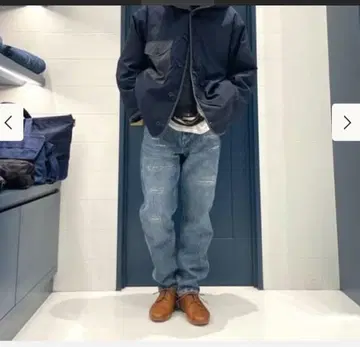 라이트 블루 데미지 가공 스트레이트 데님 beams