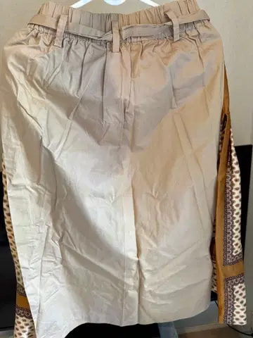 ZARA 플레어 스커트 XS 베이지