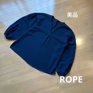 ROPE V넥 벌룬 슬리브 블라우스