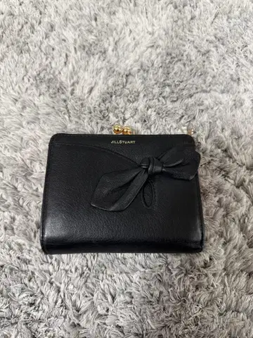 JILLSTUART 리본 포함 접이식 지갑 블랙