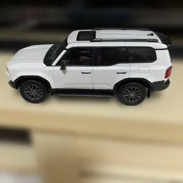 TOYOTA 랜드크루저 미니카