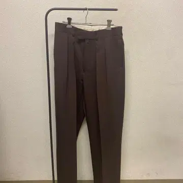 NEAT 다크 브라운 슬랙스