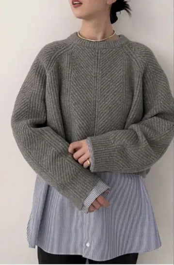Mila Owen 기장 짧은 니트 셔츠 레이어드 상의
