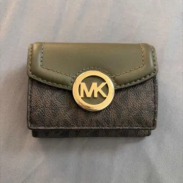 MICHAEL KORS 3단 폴더형 지갑 올리브 그린/블랙