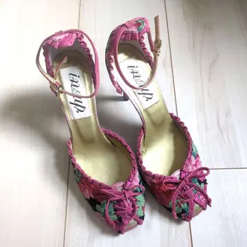 새상품 다이애나 22.5cm ineup. 꽃무늬