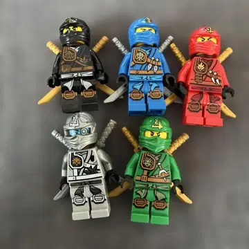 두 번째 상품부터 200엔 할인 LEGO 닌자 캐릭터 6체 세트