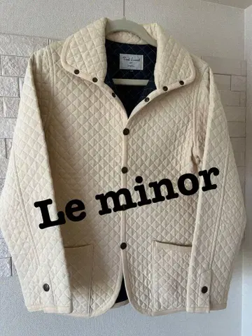 르 미노르 아이보리 퀼팅 자켓