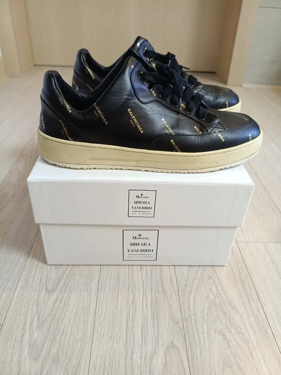 (Genuine 39) Balenciaga Logo Low-Top Sneakers 245-255