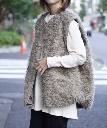 SUNNY SPORTS 컬리 플리스 베스트