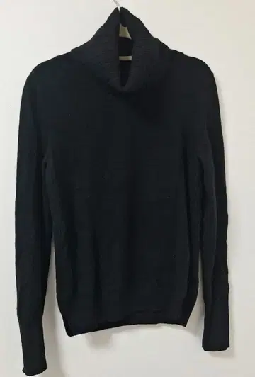 유니클로 캐시미어 터틀넥 스웨터 블랙 S