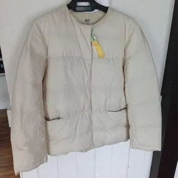 UNIQLO: C 화이트 패딩 자켓 M
