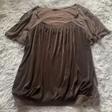 뉴앙스 플리츠 여성용 셔츠 M 브라운 무지 플리츠