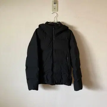 미사용에 가까운 새상품급 UNIQLO 유니클로 다운 자켓 블랙