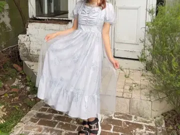 evelyn 꽃무늬 개더 티어드 원피스