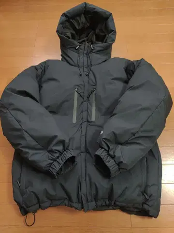 GORE-TEX INFINIUM XL 블랙 다운 자켓