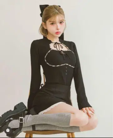 Darich 프론트 오픈 립 니트탑