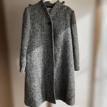 그레이 계열 울 혼방 노카라 코트