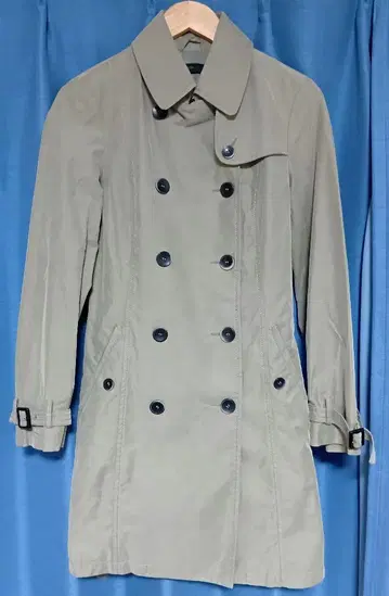 베네통 트렌치코트 카키