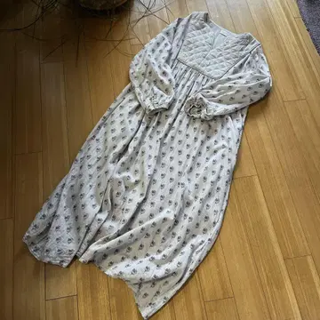 어반 리서치 그레이 꽃무늬 롱 원피스 긴팔