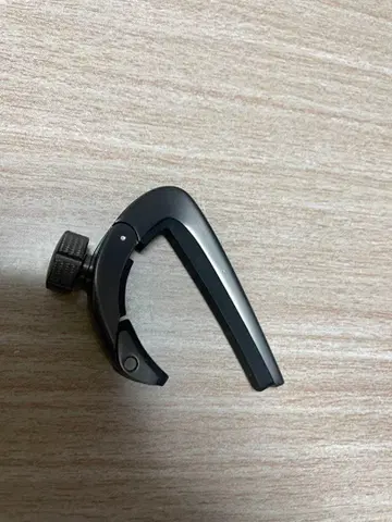 DUNLOP PIVOT CAPO GUN METAL-EA 카포