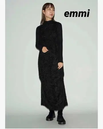 emmi 이너 V넥 원피스 블랙 보송보송 소재