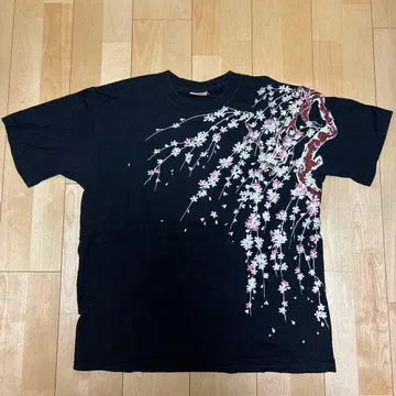 화려악단 늘어진 벚꽃 일본풍 패턴 자수 T셔츠 XL