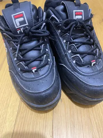 FILA 통굽 블랙 스니커즈