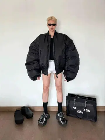오버 사이즈 봄버 자켓 블랙
