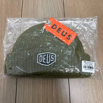[새상품] DEUS 올리브 니트 모자