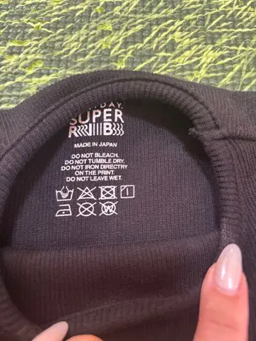 Holiday tops