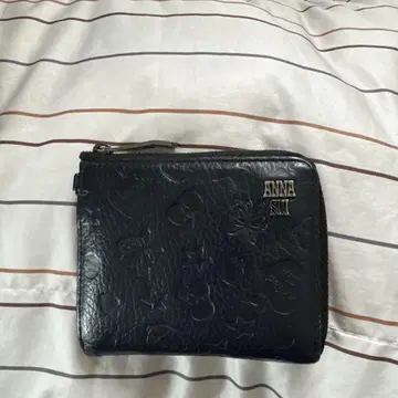 ANNA SUI x 오구라 유이 소가죽 멀티 지갑