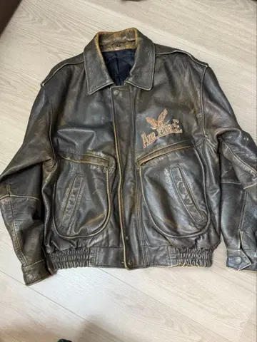 가죽제 다크 브라운 자켓 air force