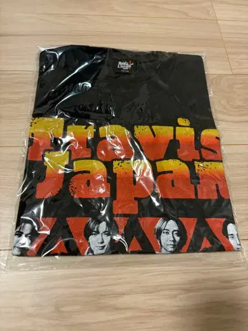 TravisJapan 월드 투어 2024 티셔츠