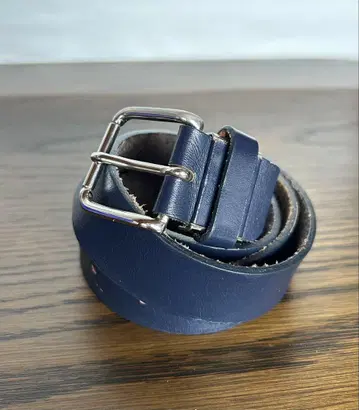 Piece Montee LOUNIE 네이비 천연 가죽 벨트