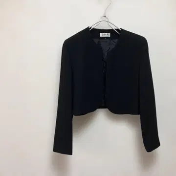 [ O-RI-RI ] 포멀 의류 블랙 노카라 자켓 숏 기장 일본제