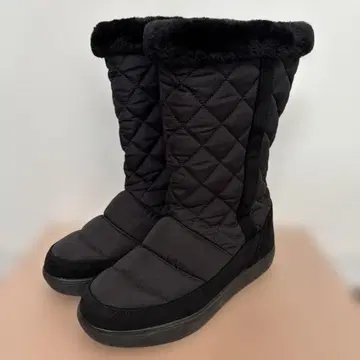 [ 새상품급 ] 호킨스 블랙 컬러 퍼(fur) 포함 퀼팅 어그 부츠