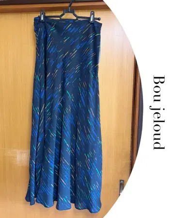 Bou Jeloud 플레어 디자인 스커트 네이비