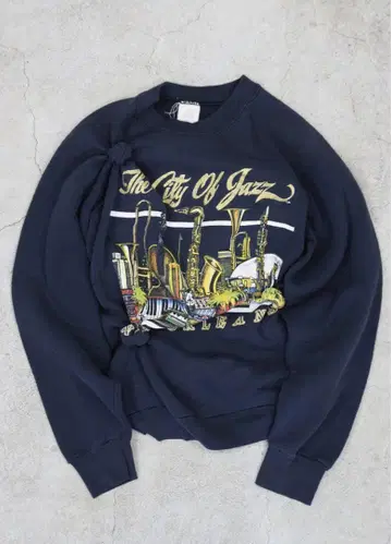 Done PAULS - KNOT SWEAT