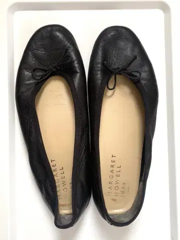 마가렛호웰 아이디어 블랙 플랫 발레 슈즈 리본 24