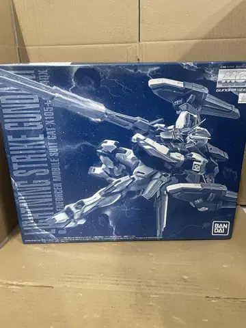 MG 1/100 라이트닝 스트라이크 건담 Ver.RM 프라모델