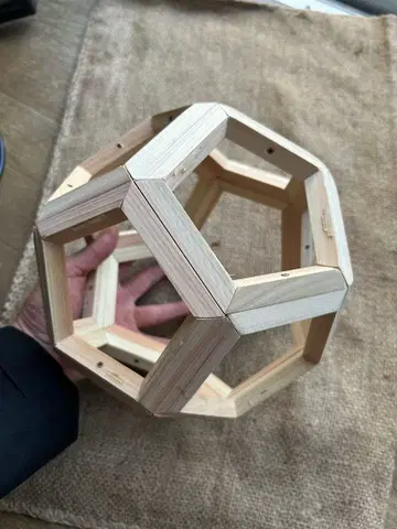 정십이면체 모형 편백