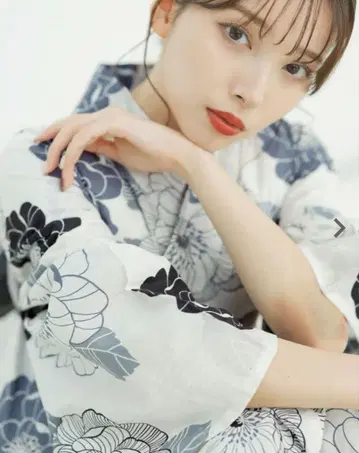 이월의 동백 (먹색) Dita 유카타