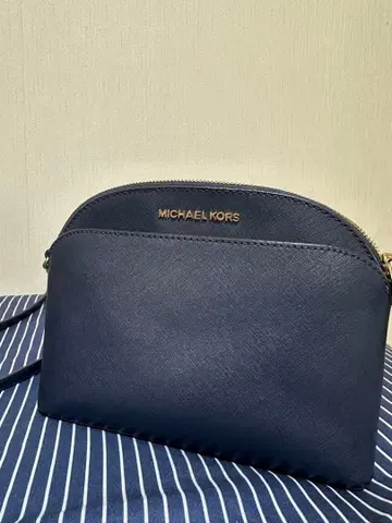 MICHAEL KORS 네이비 숄더백
